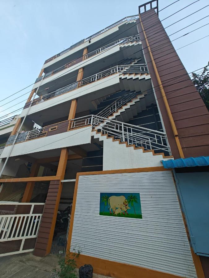 2Bhk Holiday Home 迈索尔 外观 照片