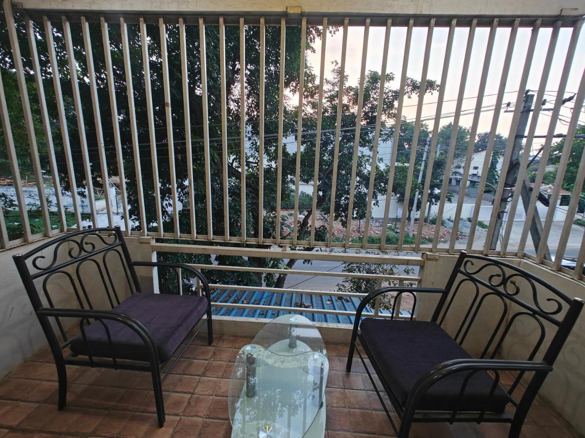 2Bhk Holiday Home 迈索尔 外观 照片